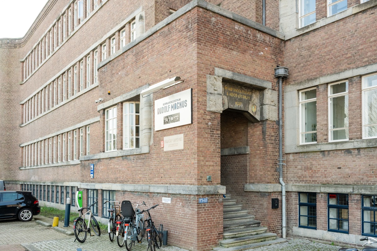 Het gebouw van The Ease Room in Utrecht